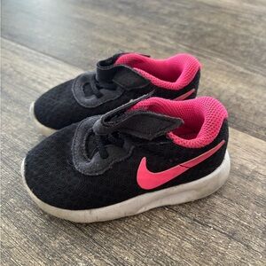 Nike Kids Black and Pink Sneakers
